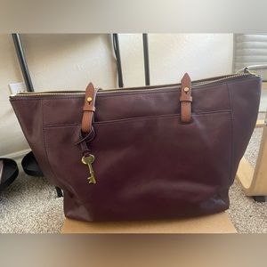 Fossil leather purple / maroon zip tote